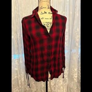 Elevate Your Style with the Express Red Plaid Shirt!